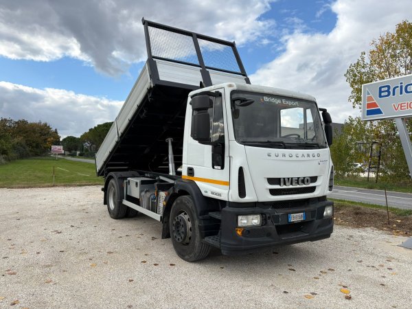 IVECO EUROCARGO 180E25 ribaltabile trilaterale NUOVO