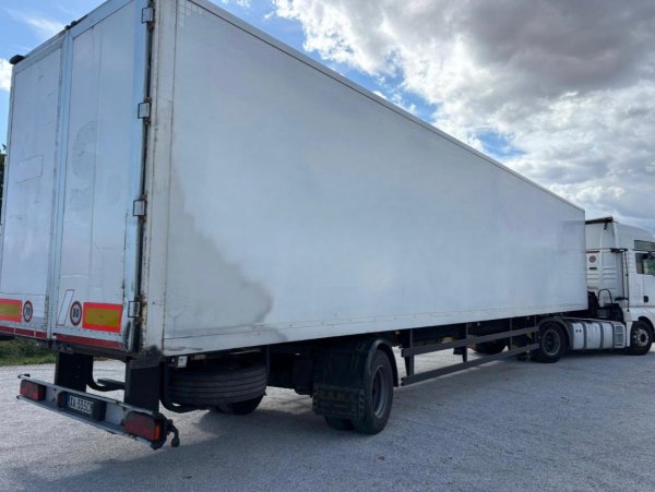 Semirimorchio SPIER furgonato 1 asse sterzante