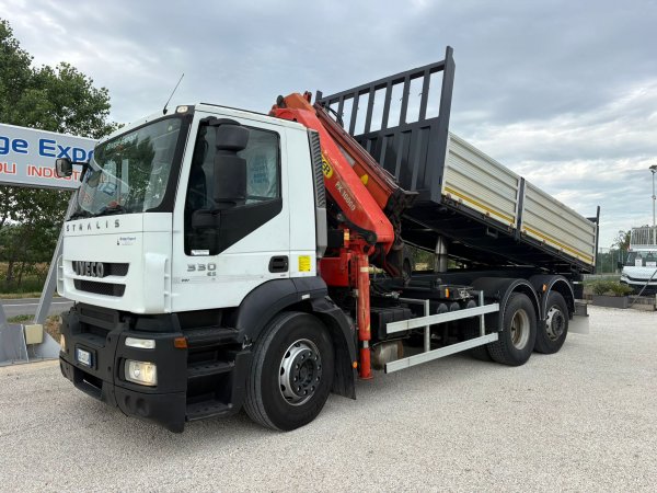 IVECO STRALIS 330 euro 5 ribaltabile gru PALFINGER